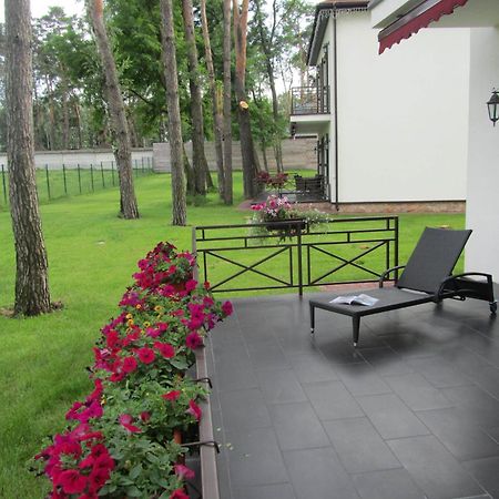 Park-Hotel Kidev Chubynske Exterior foto